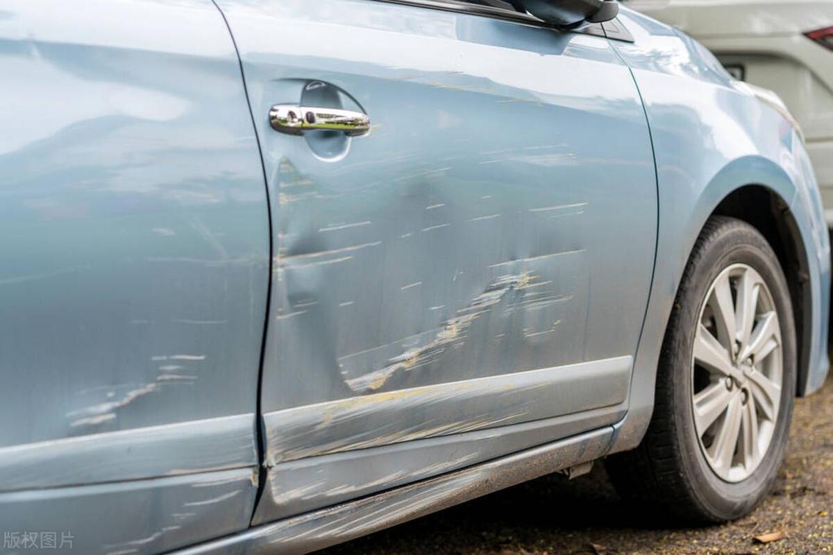 汽车填坑补漆_补漆坑坑洼洼_