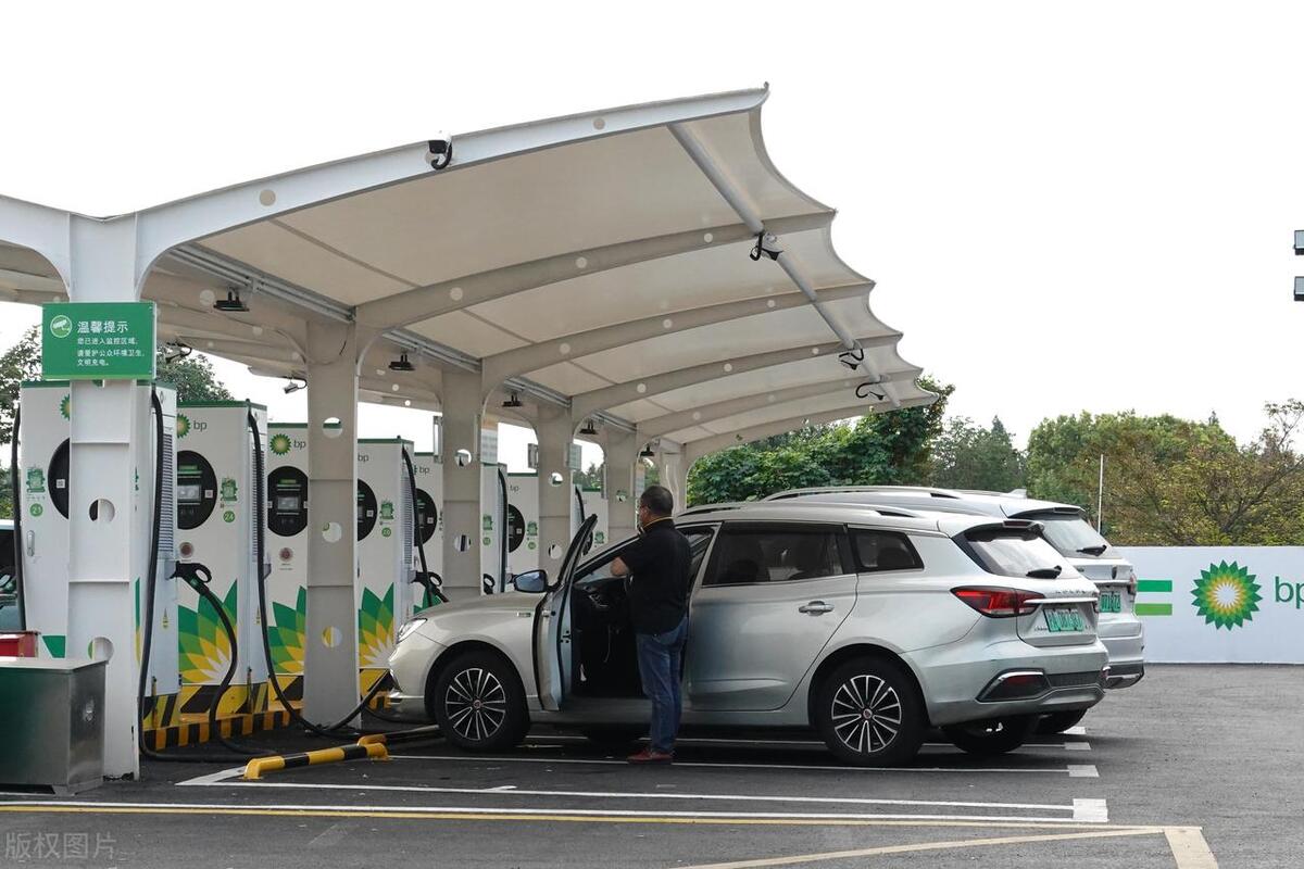 电车跑高速省电还是低速_电车高速费电还是低速_