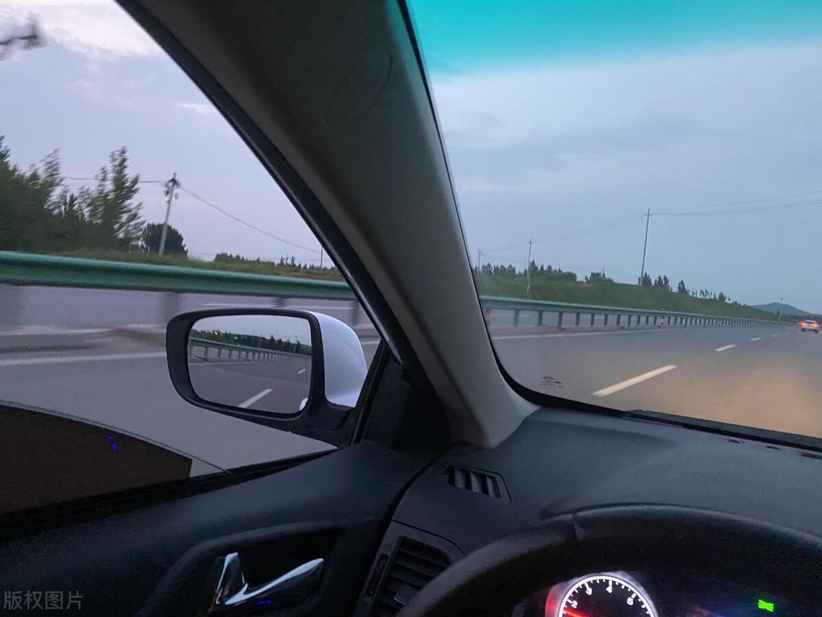 _电车高速费电还是低速_电车跑高速省电还是低速