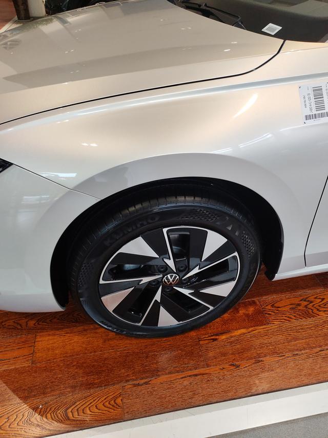 全新设计语言让速腾L颜值爆表-有驾