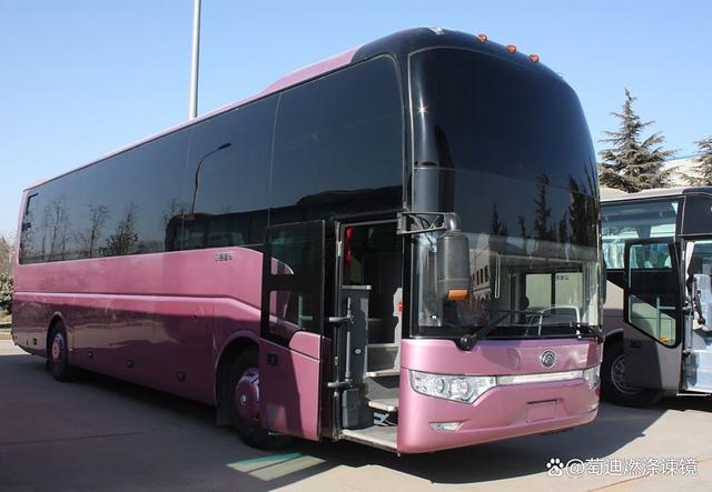 临海到泰兴客车大巴：老旧小区直达站点，老人出行少跑腿-有驾