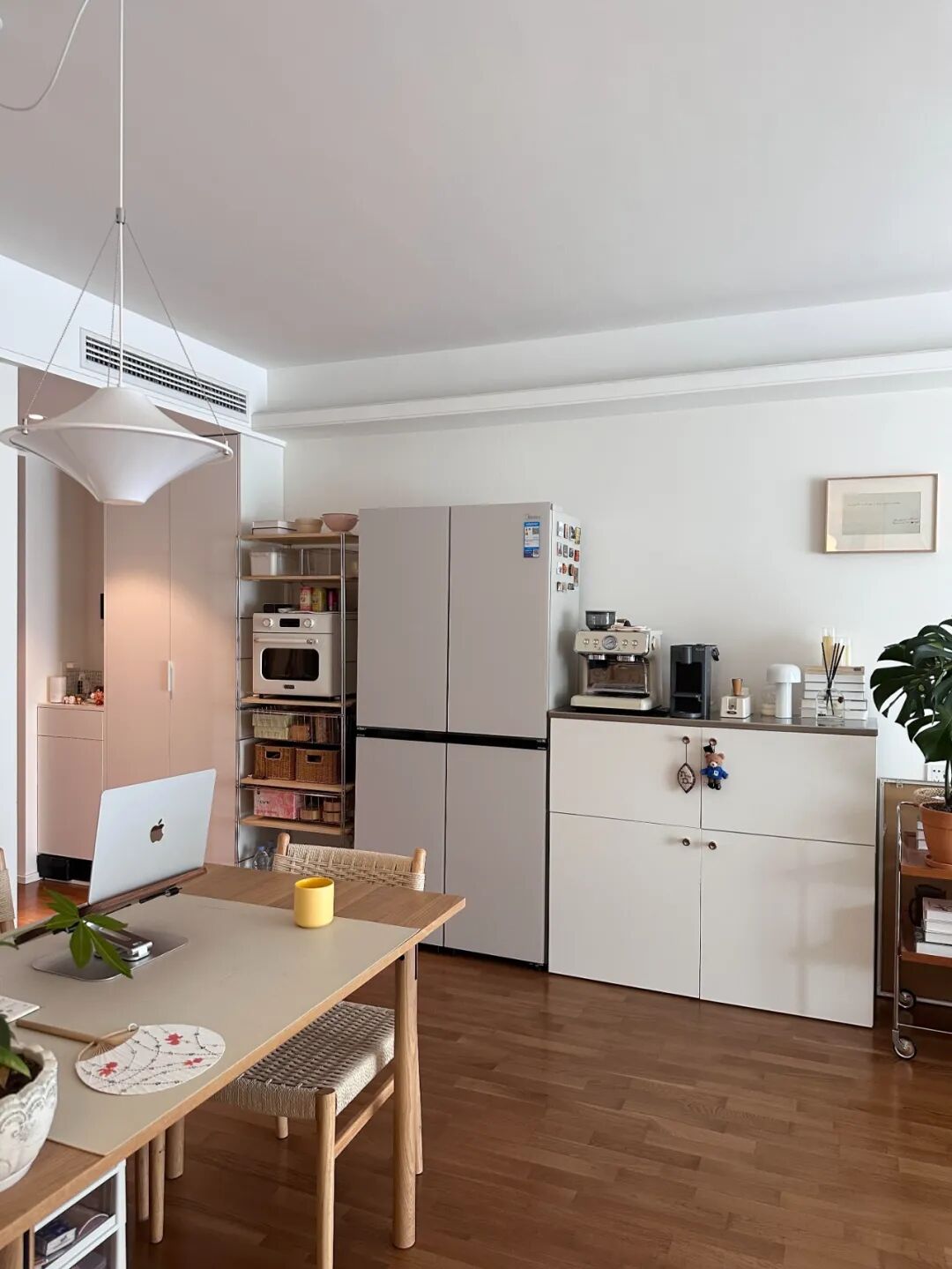 _冰箱厨房位置摆放图_冰箱厨房橱柜的装饰效果图