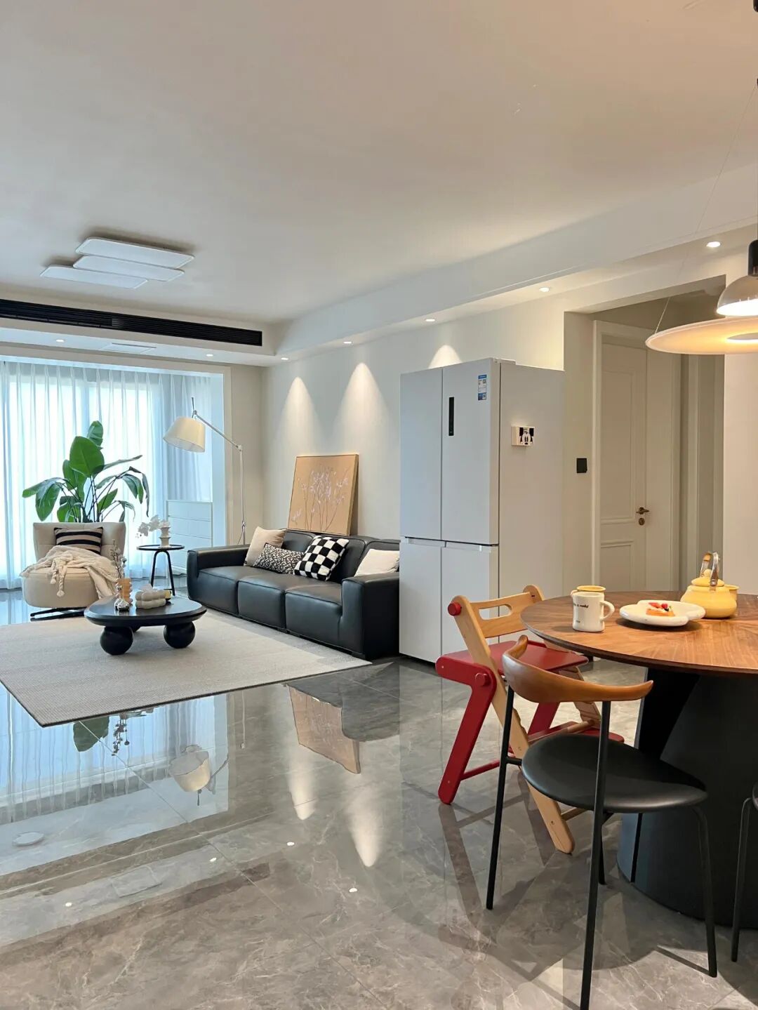 _冰箱厨房位置摆放图_冰箱厨房橱柜的装饰效果图