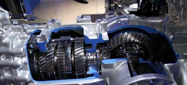 双离合总坏?维修师傅叹气:九成车主这些习惯太伤车,正确驾驶与保养可以大大延长变速箱的使用寿命-有驾