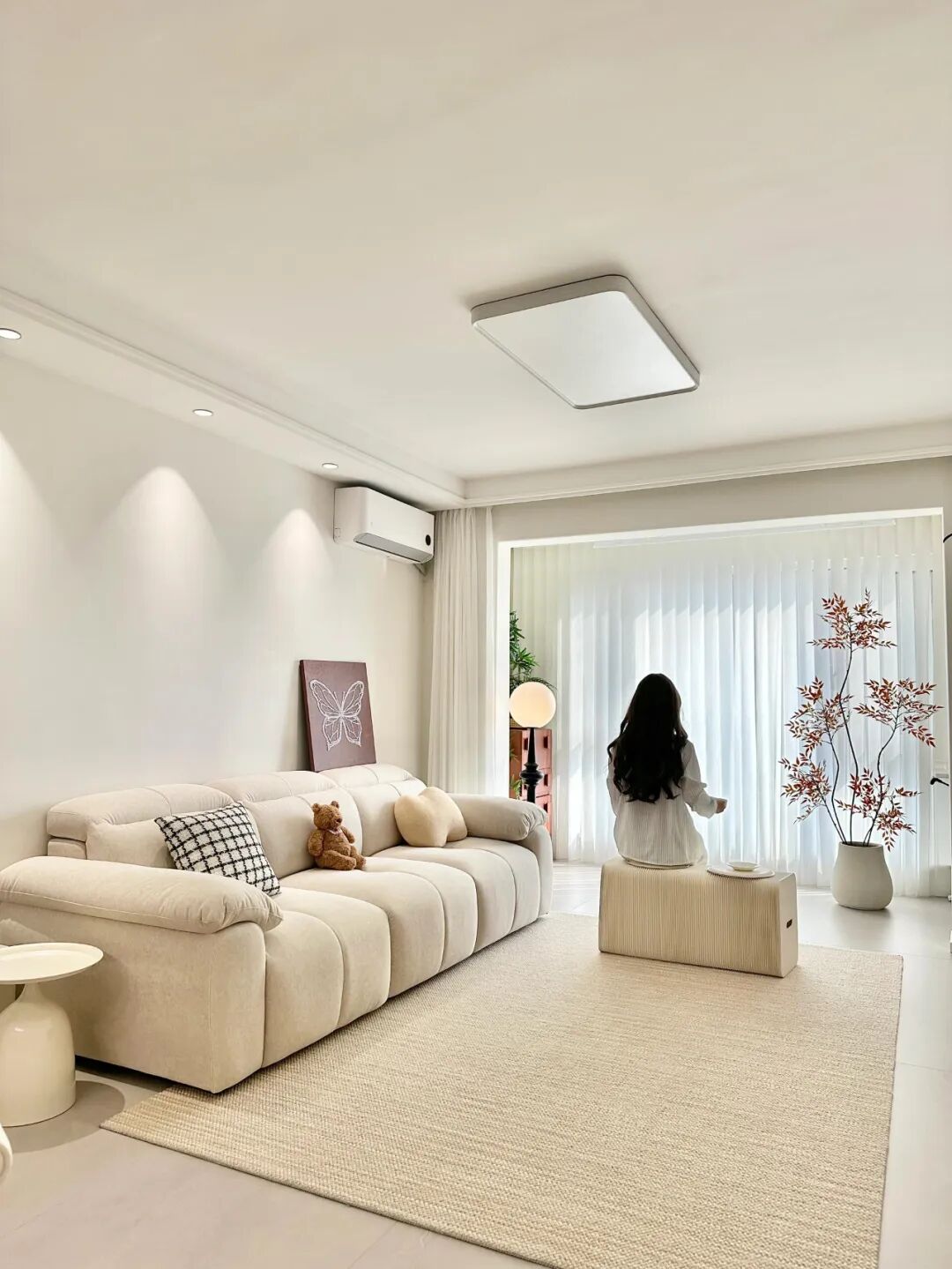 客厅安挂式空调怎么安好看__客厅空调挂机怎么装饰