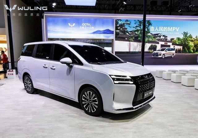 五菱星光730电动侧滑门来袭，售价定多少最能俘获消费者？-有驾