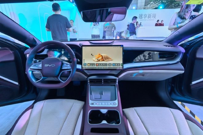 售14.98万元起 比亚迪2026款海豹07DM-i上市