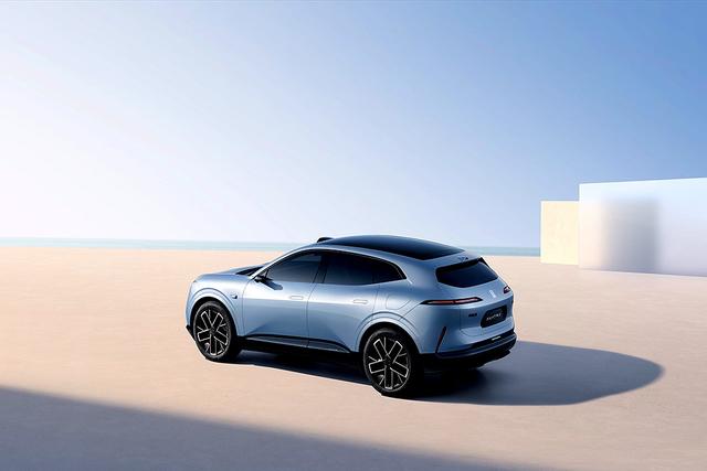 满血华为,限时20.99万起,阿维塔07 2026款上市-有驾