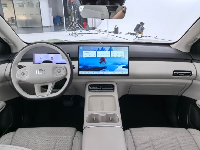 外观配置全面升级 静态体验长安启源全新Q05