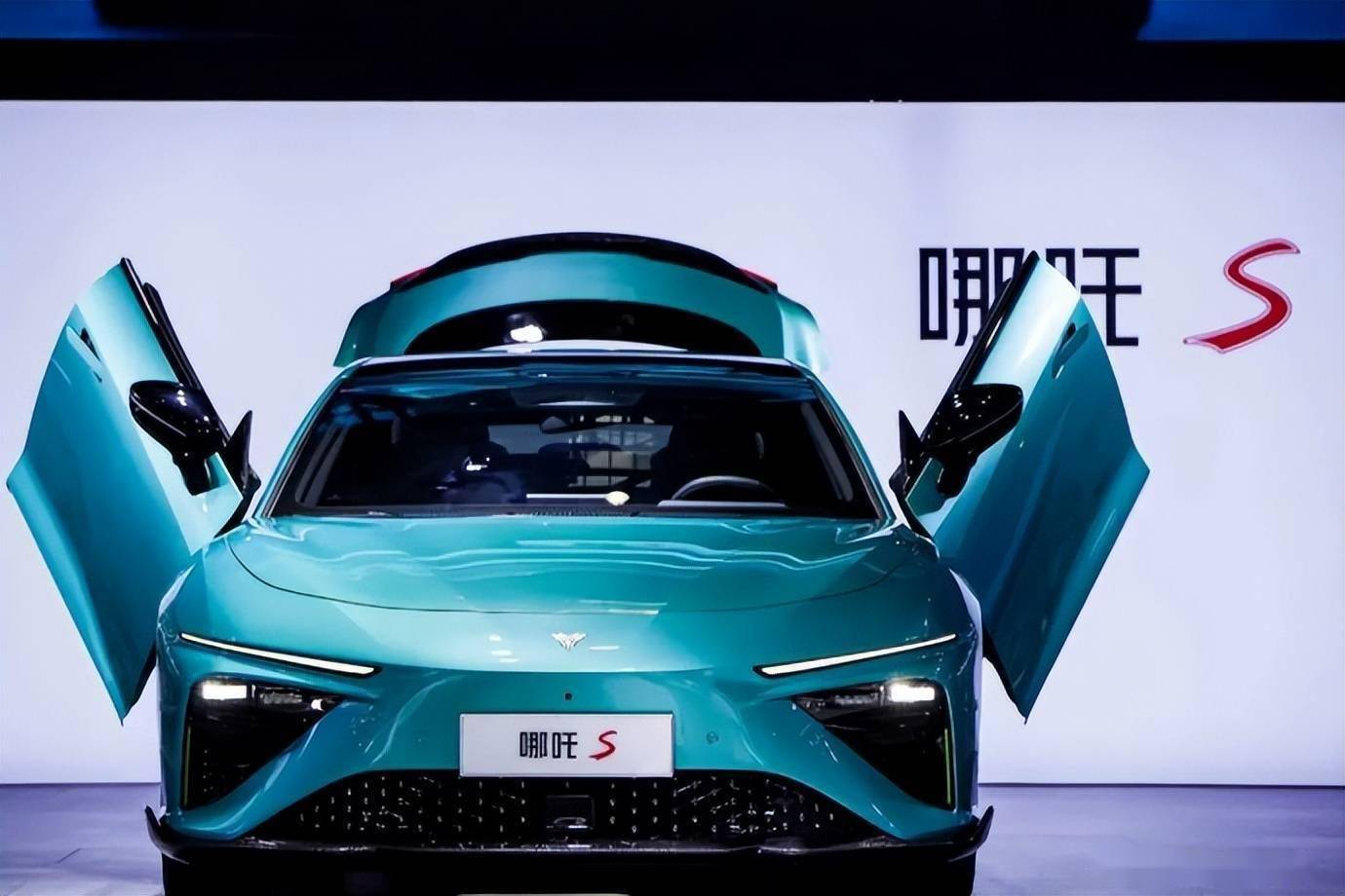 哪吒重生亏损_哪吒复活重生_