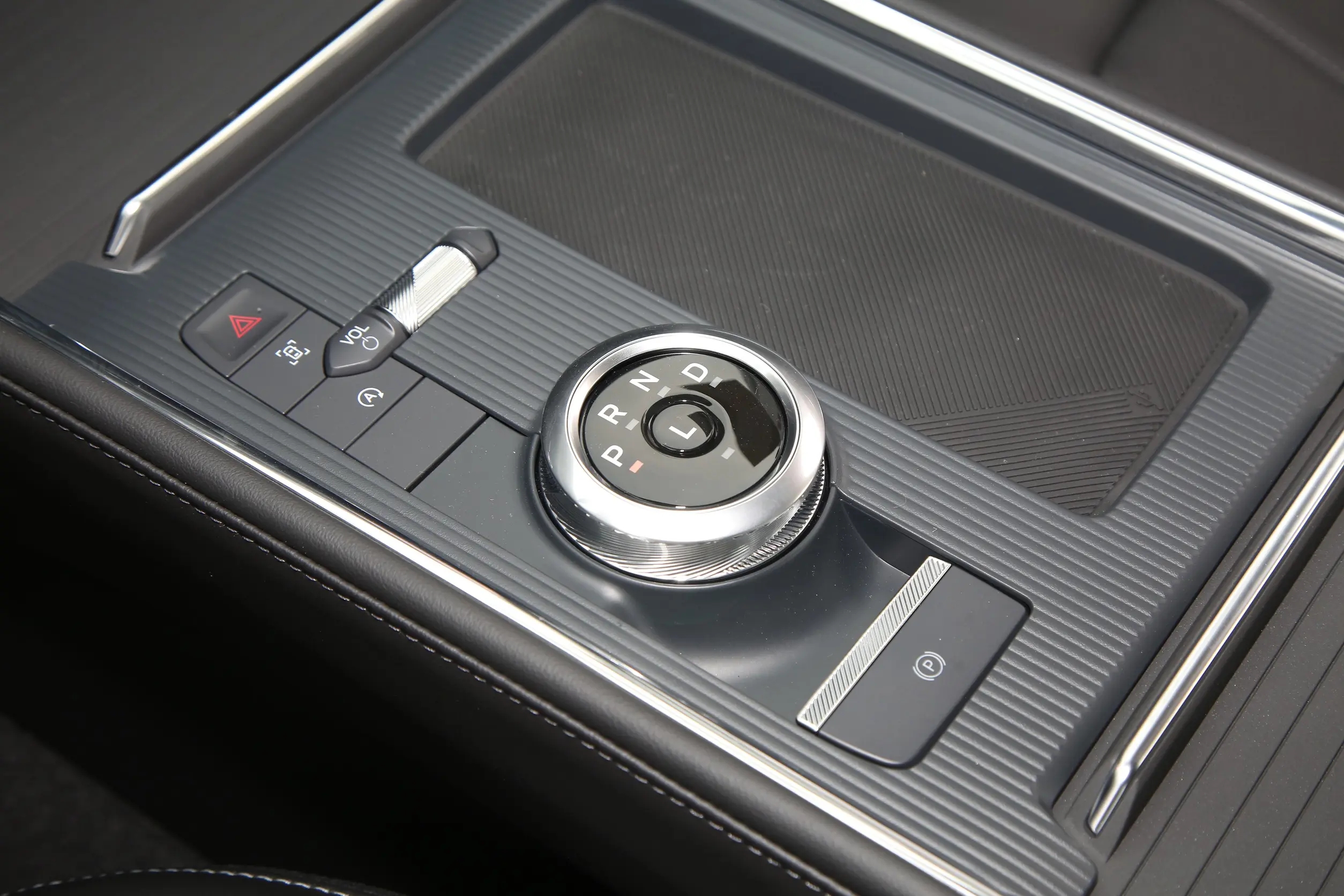 _迈腾220马力是什么概念_天津那迈腾子椅子