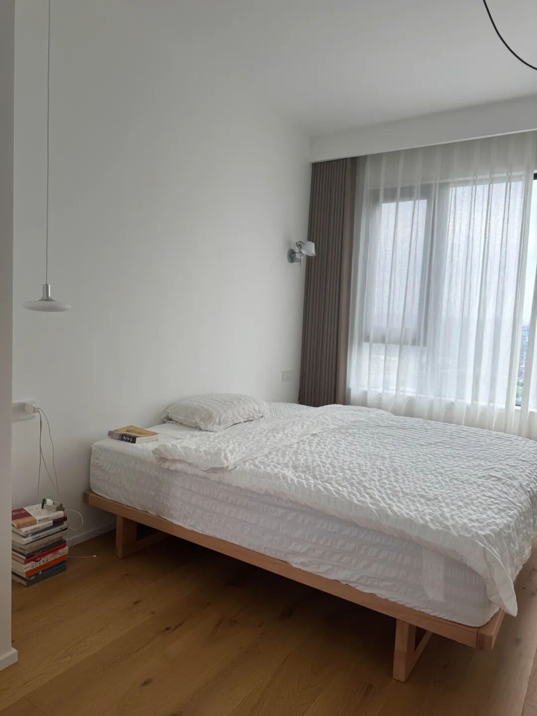 新地球发现引网友畅想__女子毛坯房装修