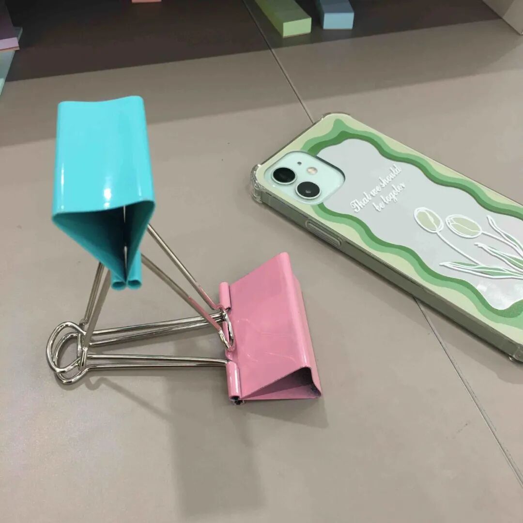 还是年轻人脑洞大！“办公用品”换个方式用，竟比专门买的还好用_还是年轻人脑洞大！“办公用品”换个方式用，竟比专门买的还好用_