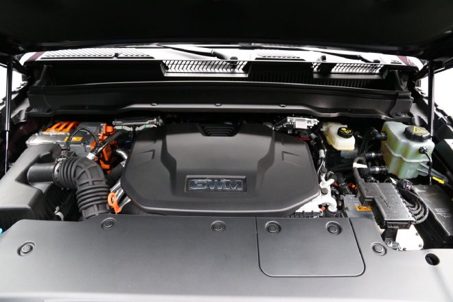 朋克？坦克？当越野车碰上潮流 实拍全新坦克400Hi4-Z