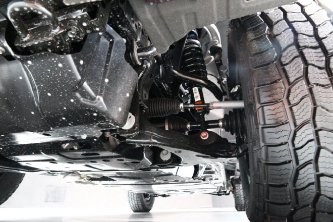 朋克？坦克？当越野车碰上潮流 实拍全新坦克400Hi4-Z