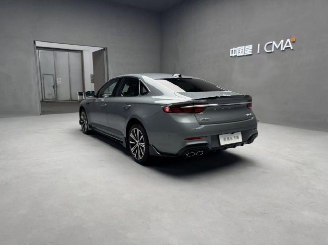 吉利全新东方曜系列上市 限时售9.37万起