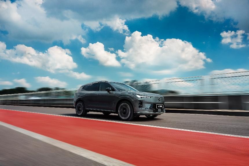 沃尔沃混合动力轿车__沃尔沃的混合动力车是哪个车型