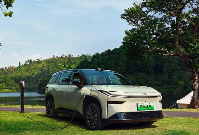 全球第一车企放大招！电车双保险+混动终身保修，够霸气？-有驾