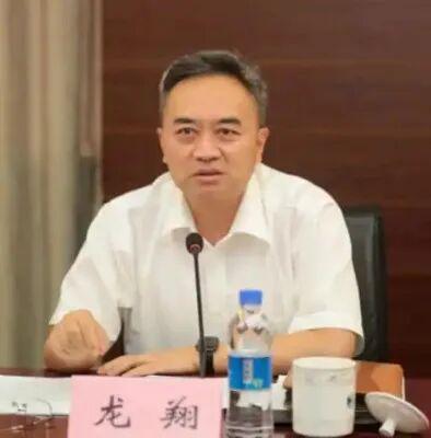 盲盒第一股泡_盲盒泡泡玛特概念股_