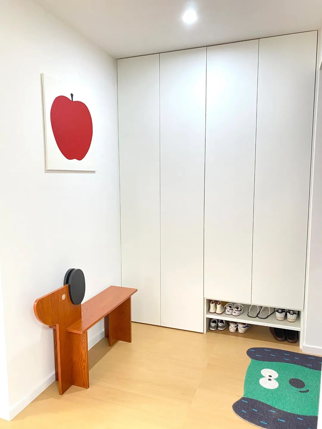 阳台收纳柜子格子设计__居家收纳一点通