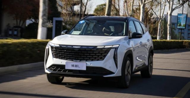 博越L凭啥登顶？是运气还是实力“翻身”？-有驾