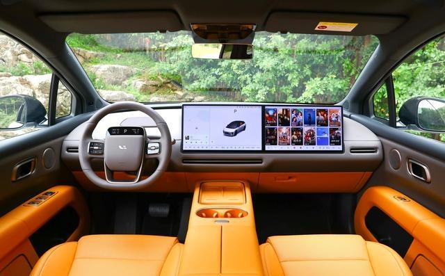 理想i6口碑揭秘：无短板水桶车实录-有驾