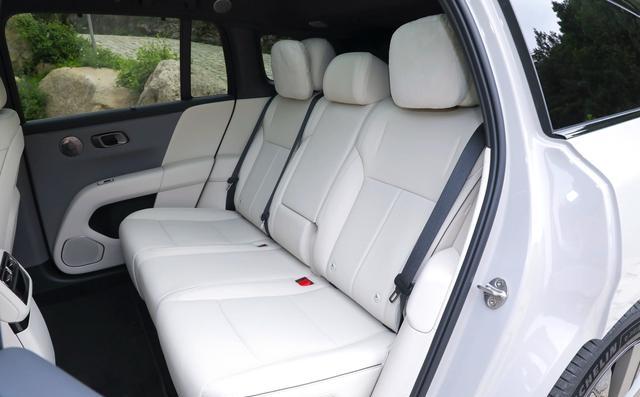 理想i6口碑揭秘：无短板水桶车实录-有驾