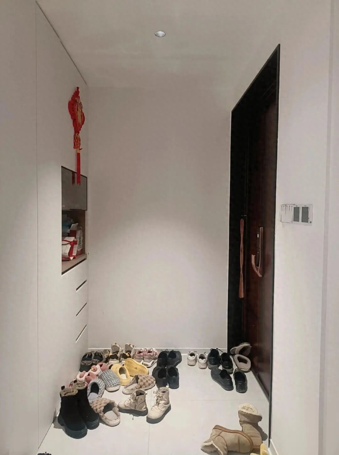 _玄关鞋柜百科_玄关鞋柜隔断柜效果图大全