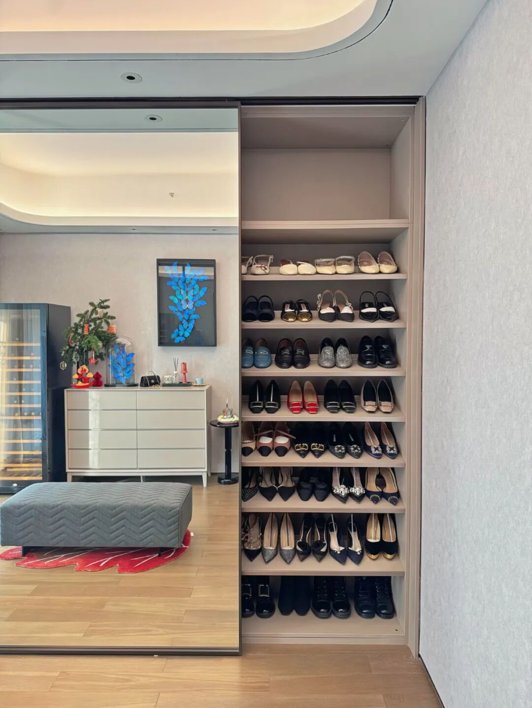 玄关鞋柜隔断柜效果图大全__玄关鞋柜百科