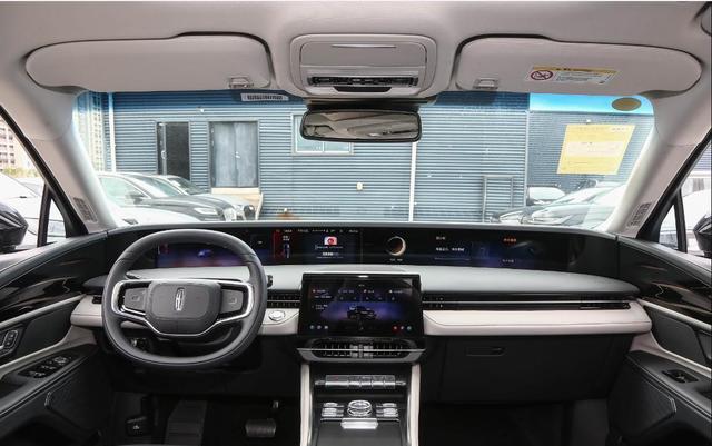 GLC车主40万出头换林肯航海家，4S店销售当场愣了3秒：2.7T V6配CCD悬架，这单我劝不住-有驾