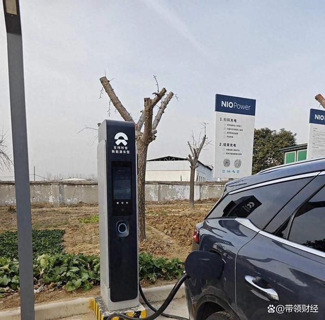 新能源汽车补能暗战升级！谁能破解充电焦虑，成为用户的终极选择？-有驾