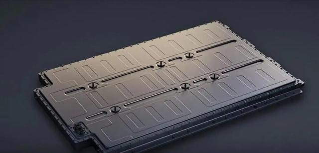 固态电池突破，车企扎堆布局，量产时间表公布-有驾