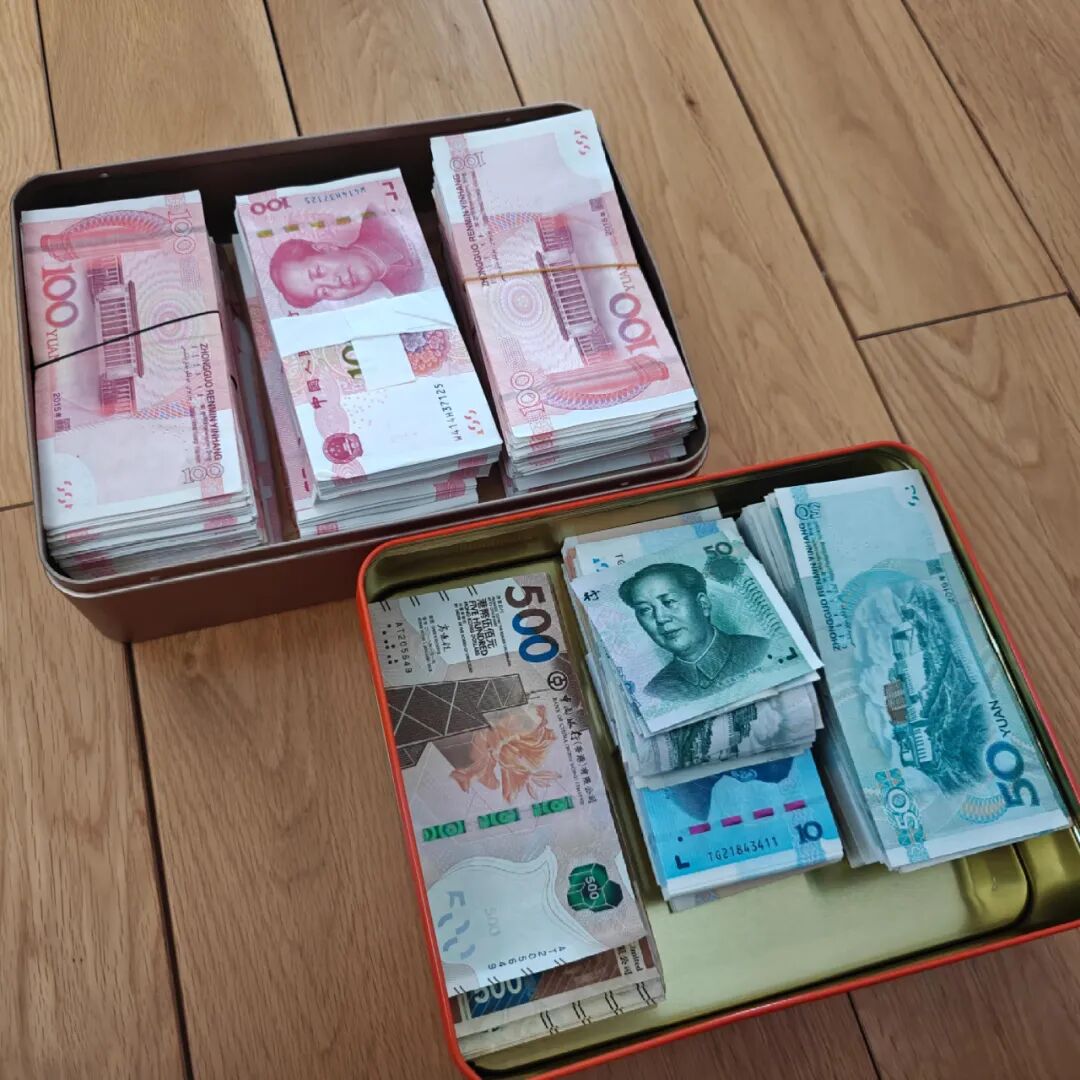 _吃完月饼的盒子只能扔掉？看完网友的脑洞后，发现自己亏大了_吃完月饼的盒子只能扔掉？看完网友的脑洞后，发现自己亏大了