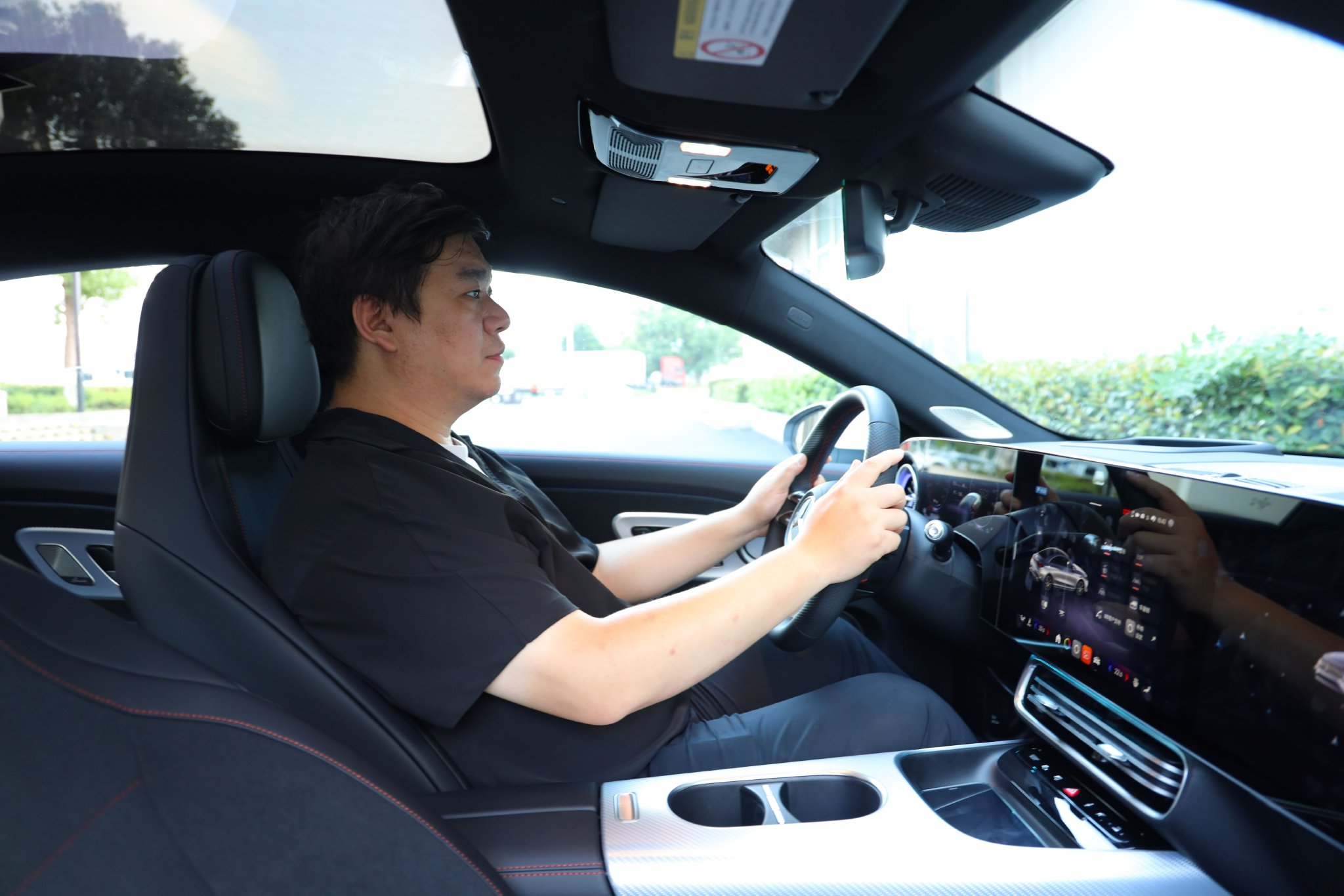 模特身高178cm 前排空间演示