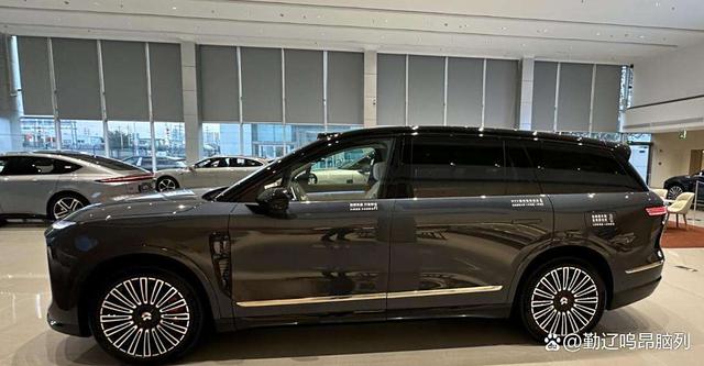 蔚来ES8热潮:纯电SUV智商税?还是真香之选?-有驾