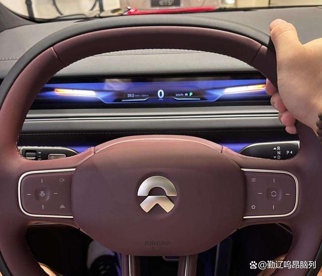 蔚来ES8热潮:纯电SUV智商税?还是真香之选?-有驾