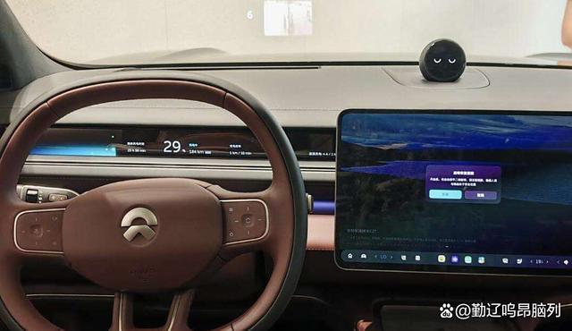 蔚来ES8热潮:纯电SUV智商税?还是真香之选?-有驾