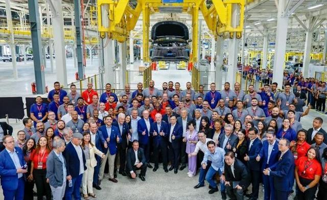 太强了！比亚迪销冠秘诀：170万智驾日跑1亿公里-有驾