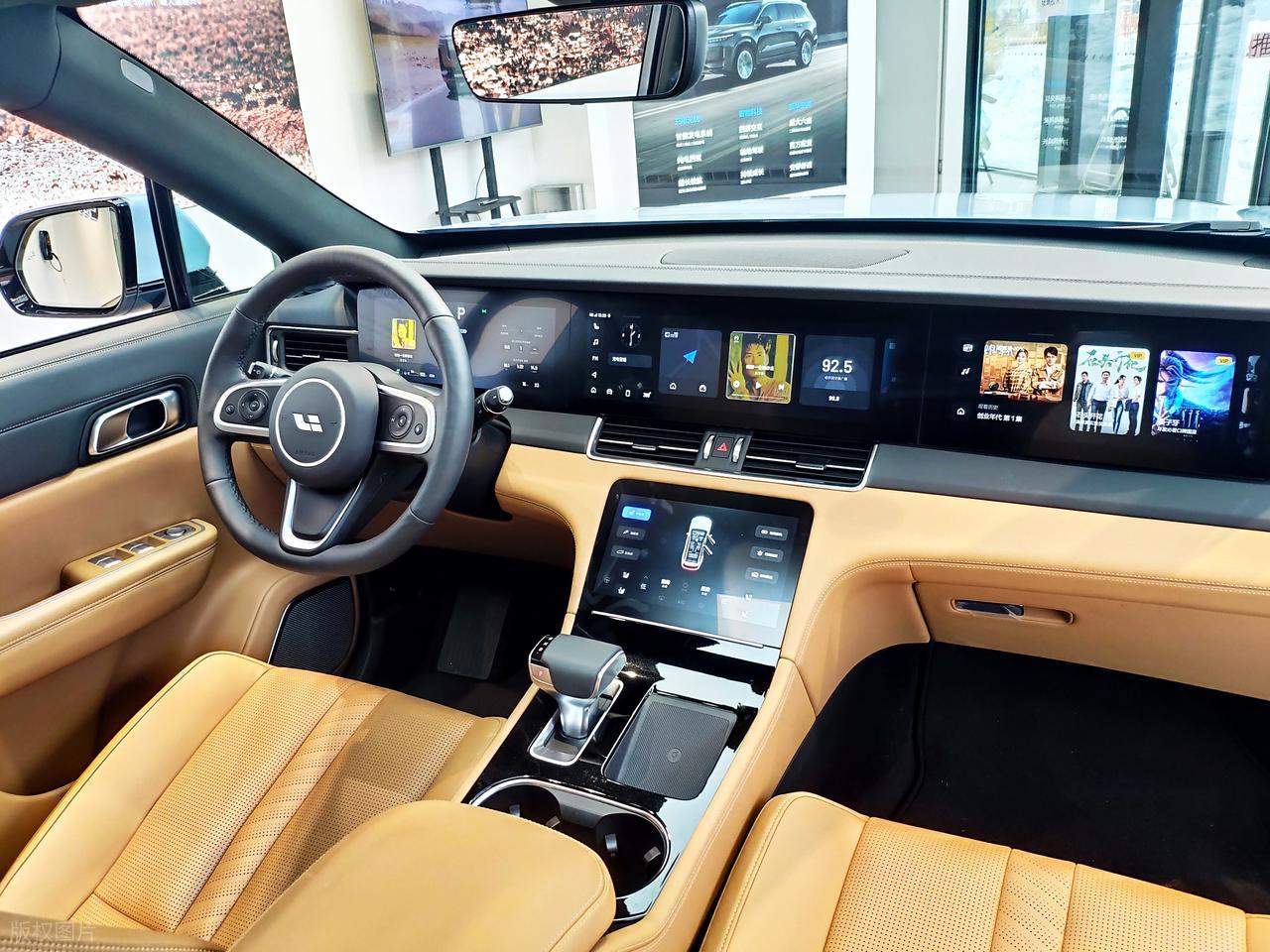 插混车的悲哀:撕开了油车的防线,为何却在30万战场输给了增程__插混车的悲哀:撕开了油车的防线,为何却在30万战场输给了增程