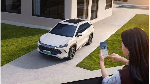 比亚迪宋L到店,续航引热议,权益和配置都有变化-有驾