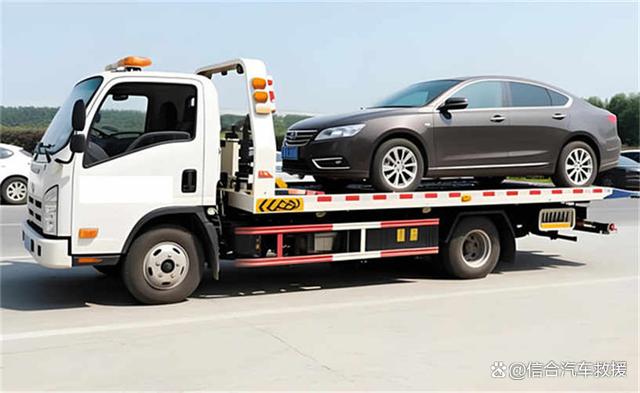 成都汽车送油,附近24小时道路救援流动加油救援-有驾