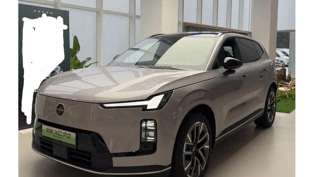 选沃尔沃XC70,全家出行,智能配置对比腾势N8L-有驾