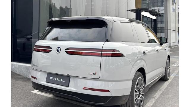 选沃尔沃XC70,全家出行,智能配置对比腾势N8L-有驾