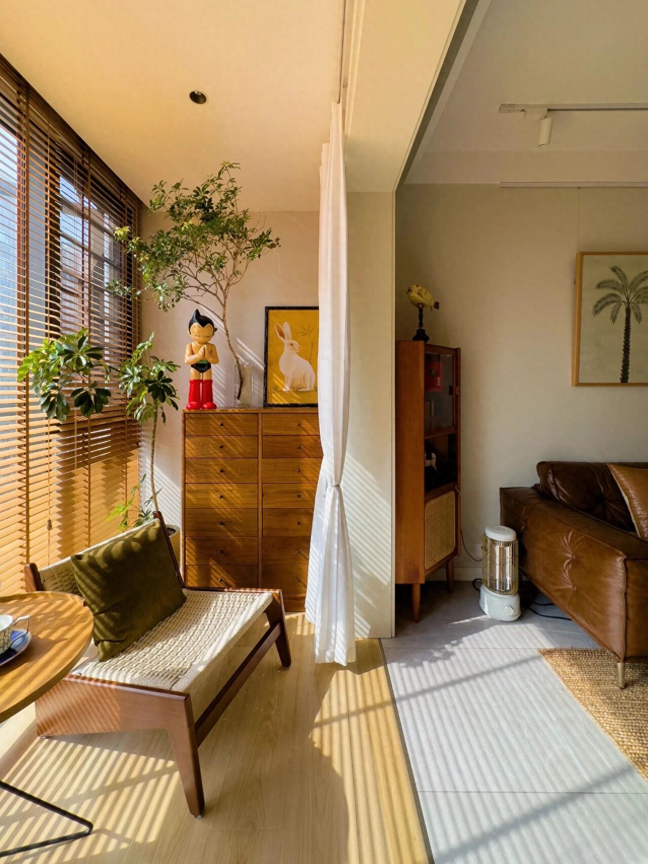 阳台晒衣服设计__阳台晒衣服有什么讲究