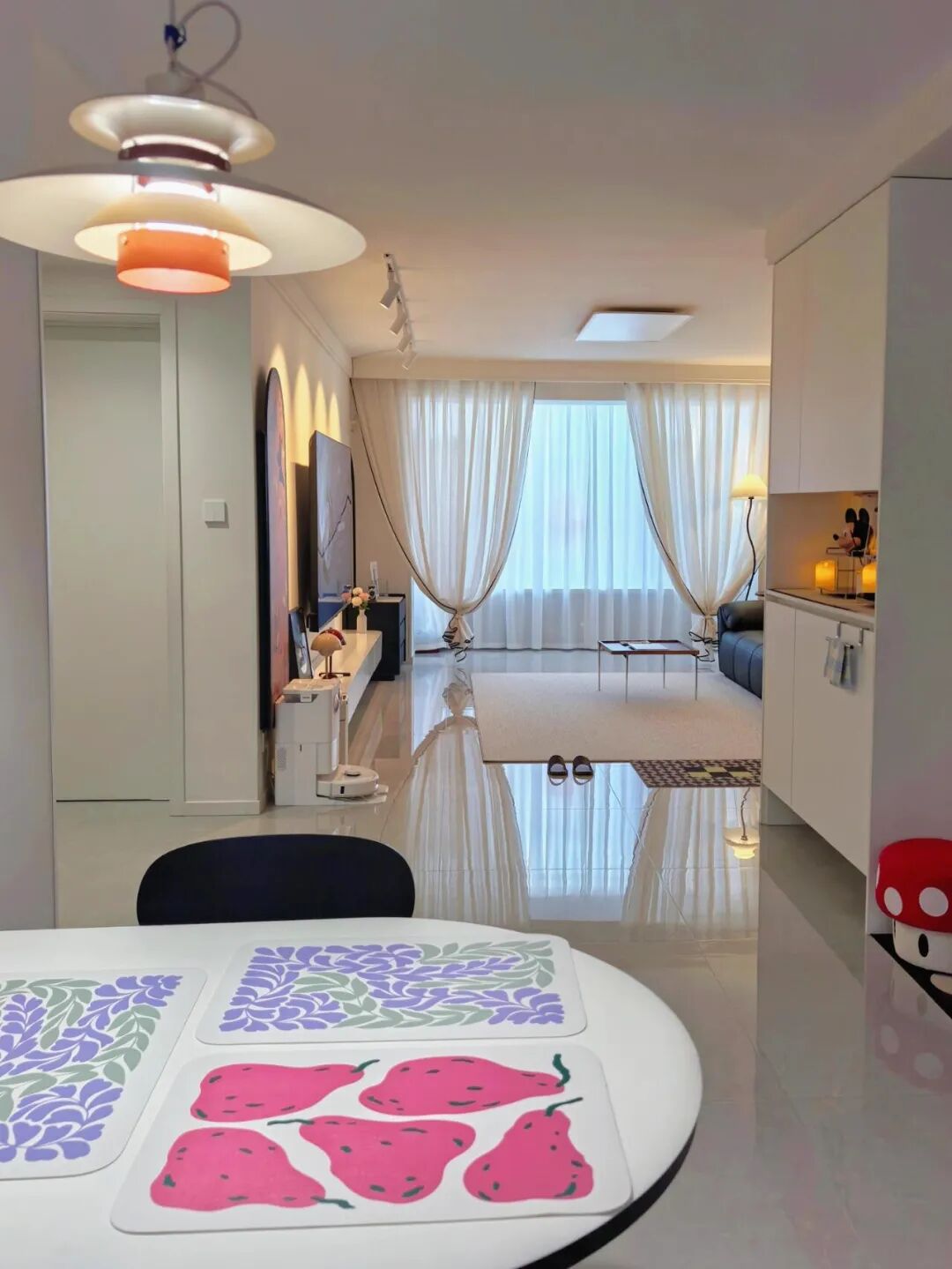 _鞋柜“正退出”中国家庭？看看年轻人家里的设计，那叫一个高级_鞋柜“正退出”中国家庭？看看年轻人家里的设计，那叫一个高级