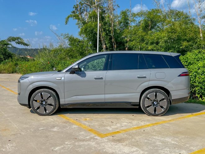 大六座安全豪华SUV 腾势N8L北京站上市