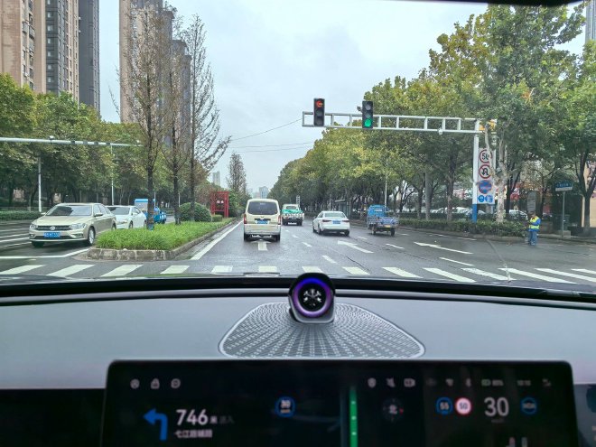 搭载地平线征程6P 抢先体验星途ET5辅助驾驶