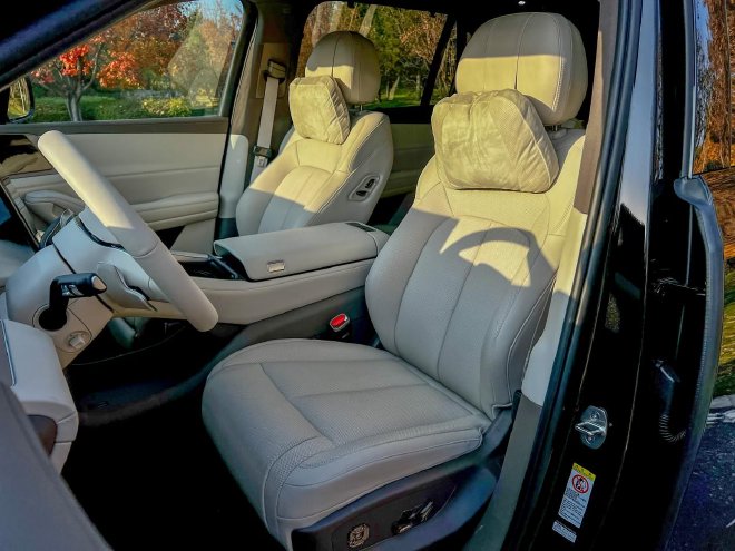 豪华大六座SUV新选 体验腾势N8L