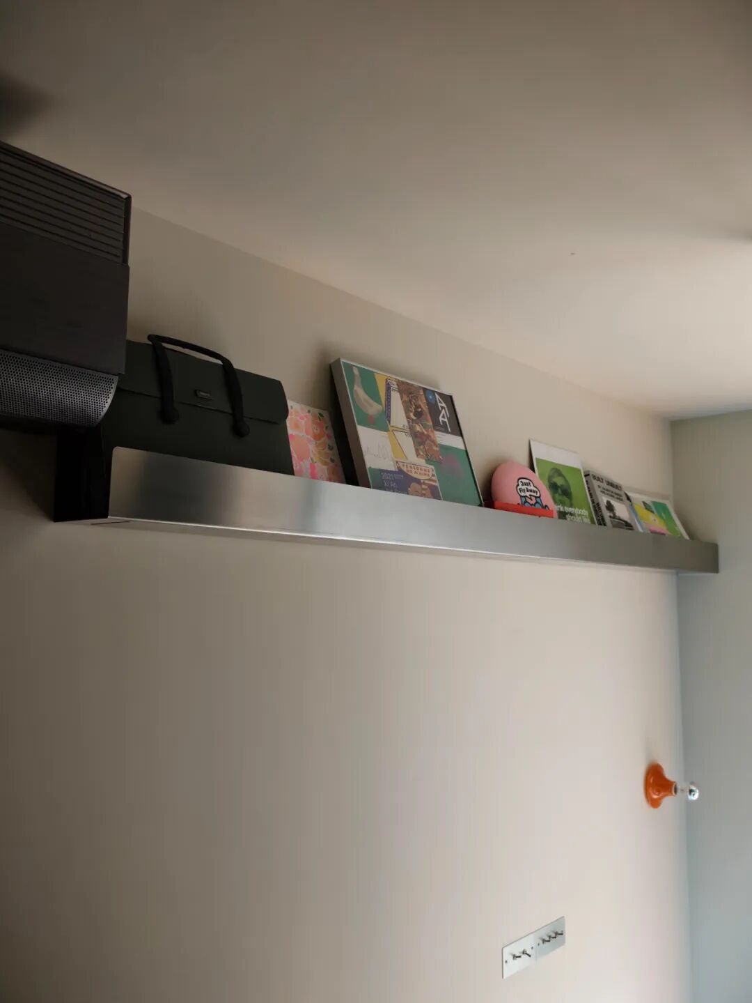 空调管子太丑怎么办?看了网友家的做法后,发现全是绝妙点子__空调管子太丑怎么办?看了网友家的做法后,发现全是绝妙点子