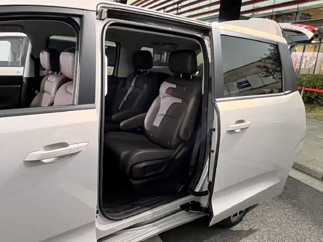 _2016新款宝骏730售价_星光价格怎么样